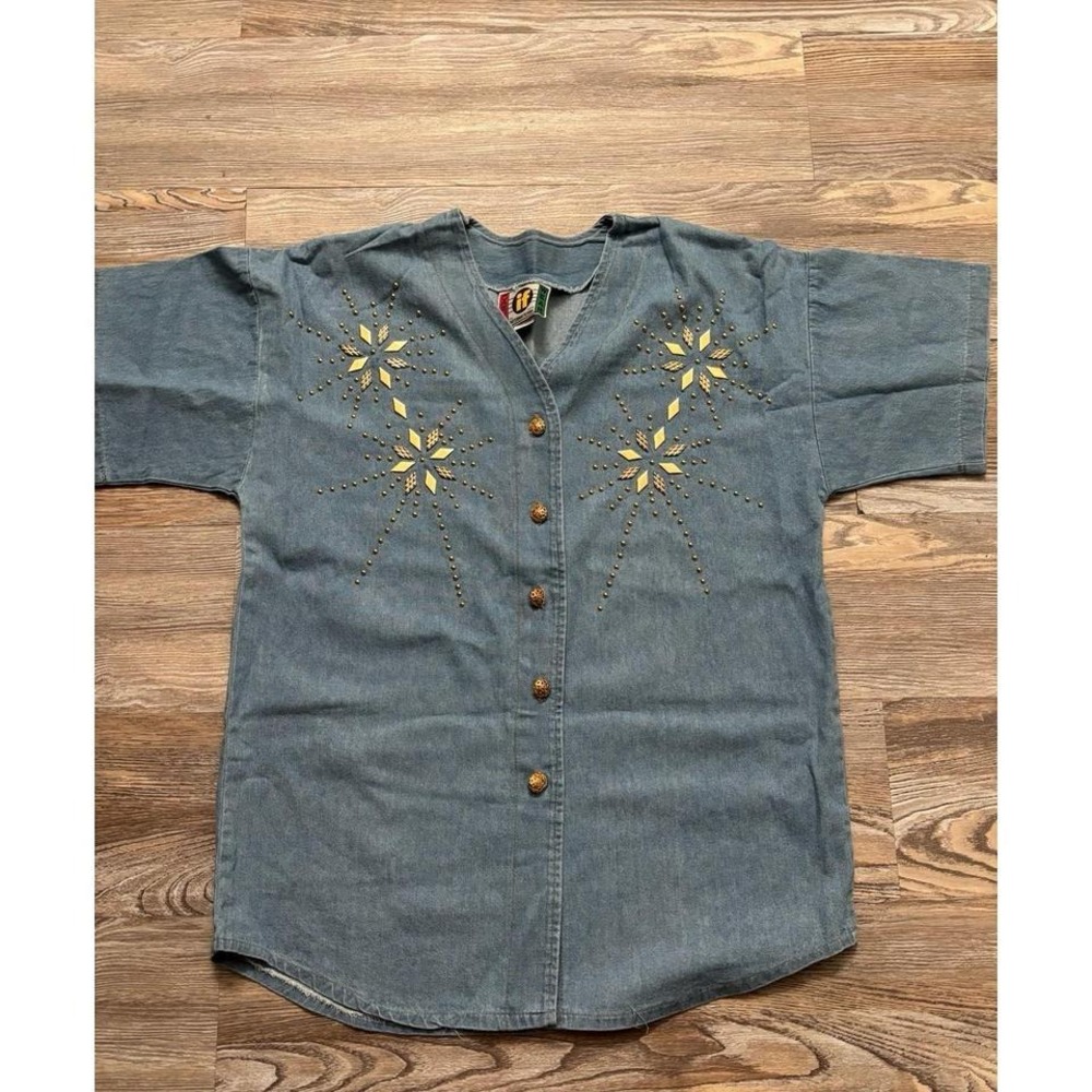 Vintage 80's Casual If wear denjm button down Shirt size large with gold studs